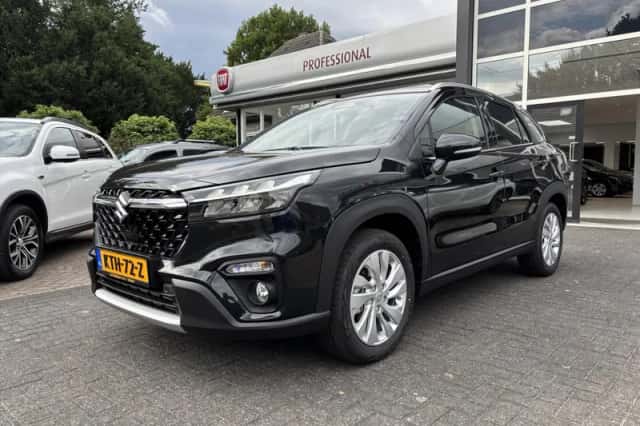 Suzuki S-Cross (2026) thumbnail 4
