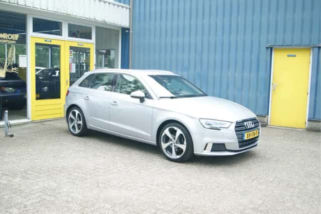 Audi A3 (2019) thumbnail 3