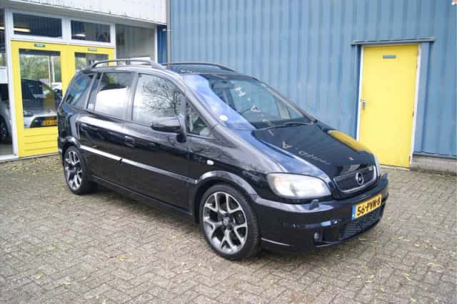 Opel Zafira (2005) thumbnail 1