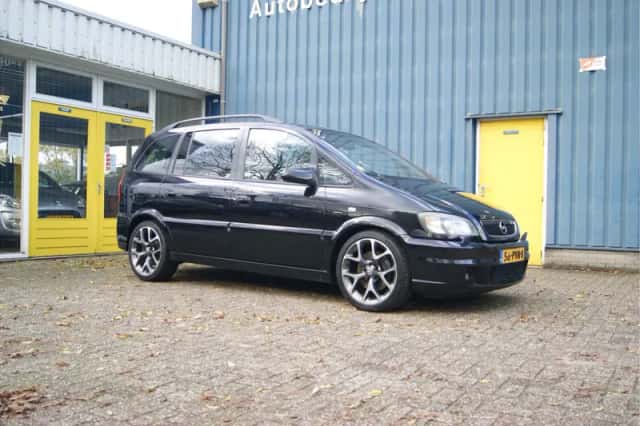 Opel Zafira (2005) thumbnail 5