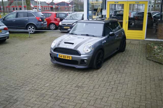 MINI Cooper S (2007) thumbnail 6