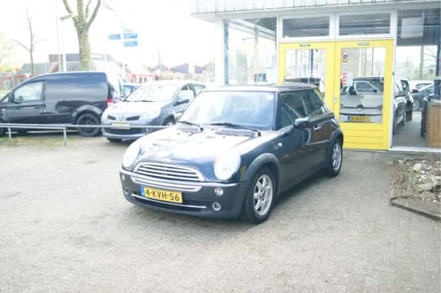 MINI Cooper (2006) thumbnail 6