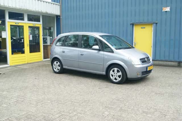 Opel Meriva (2003) thumbnail 2