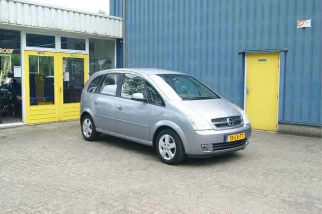 Opel Meriva (2003) thumbnail 5