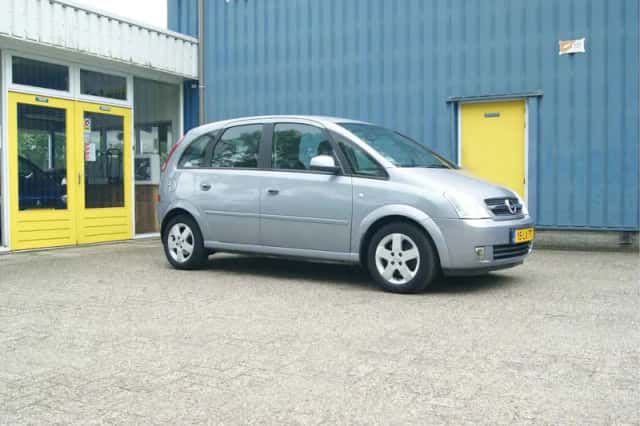 Opel Meriva (2003) thumbnail 6