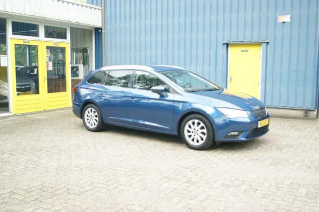 SEAT Leon (2016) thumbnail 1