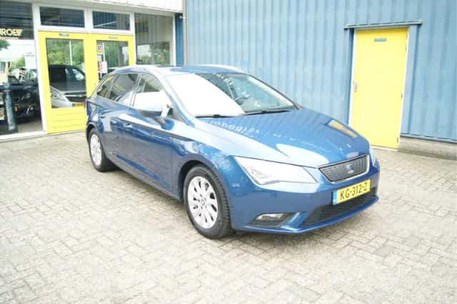 SEAT Leon (2016) thumbnail 5