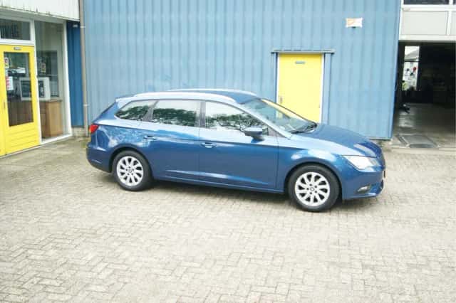 SEAT Leon (2016) thumbnail 6