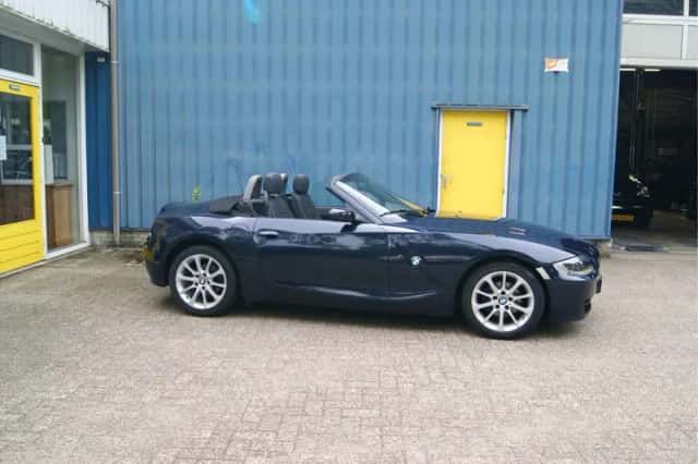 BMW Z4 (2006) thumbnail 4