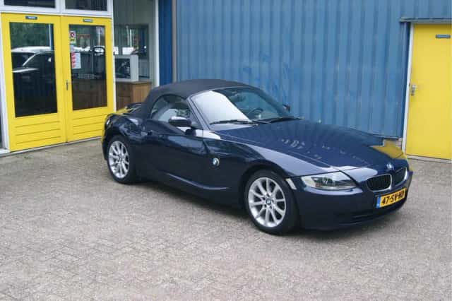 BMW Z4 (2006) thumbnail 5