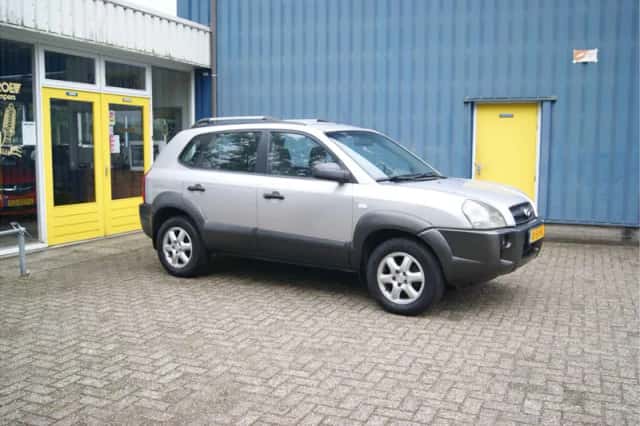 Hyundai Tucson (2006) thumbnail 5
