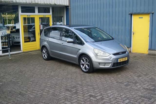 Ford S-Max (2006) thumbnail 2