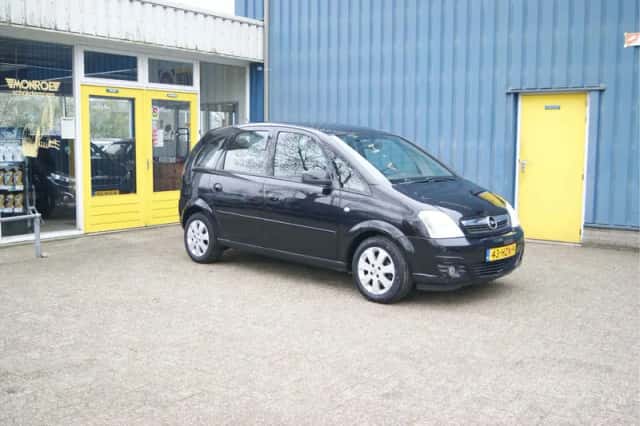 Opel Meriva (2009) thumbnail 2