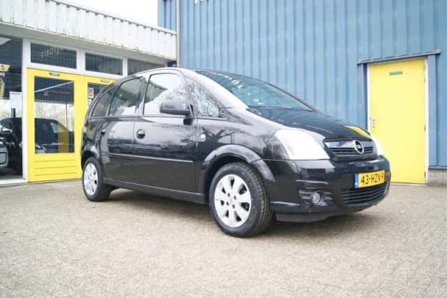 Opel Meriva (2009) thumbnail 3