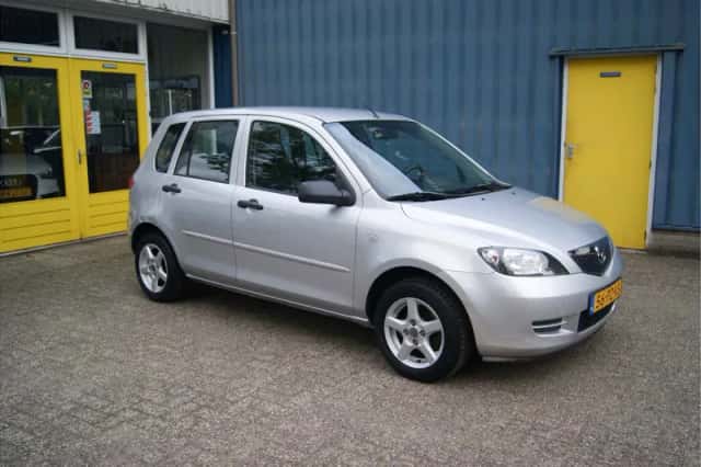 Mazda 2 (2005) thumbnail 1