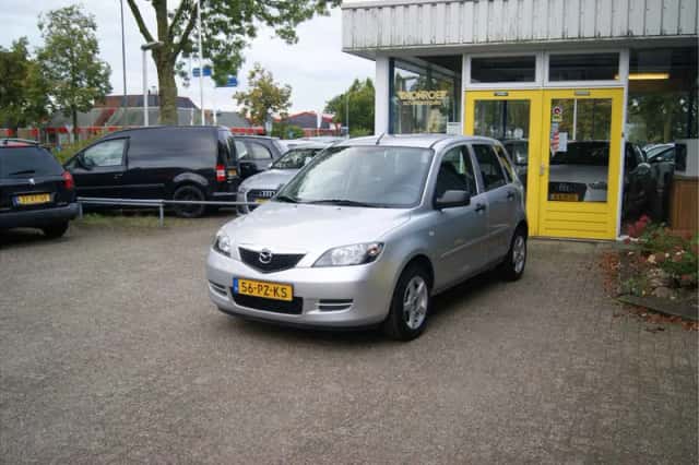 Mazda 2 (2005) thumbnail 3
