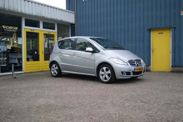Mercedes-Benz A-Klasse (2011) thumbnail 4