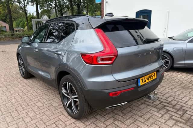 Volvo XC40 (2019) thumbnail 6