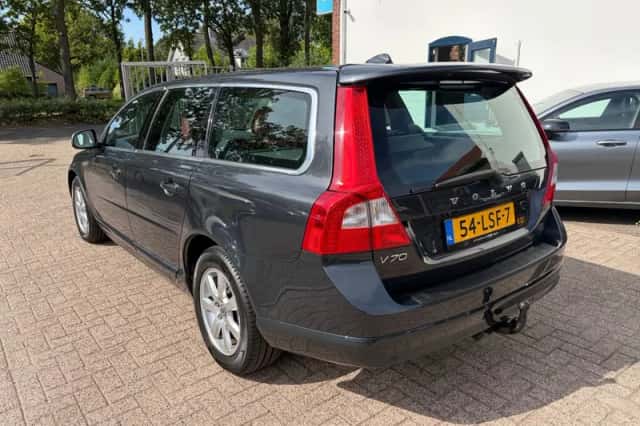 Volvo V70 (2010) thumbnail 6