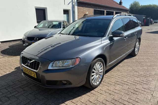 Volvo V70 (2008) thumbnail 1