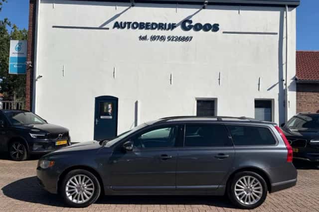 Volvo V70 (2008) thumbnail 2