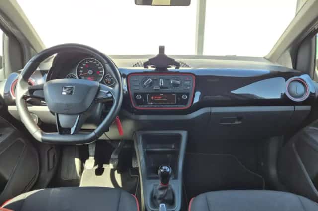 SEAT Mii (2016) thumbnail 6