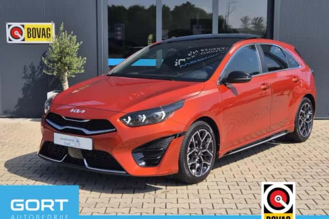 Kia Ceed (2024) thumbnail 1