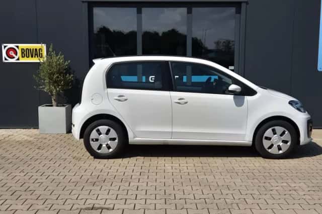 Volkswagen Up! (2020) thumbnail 4