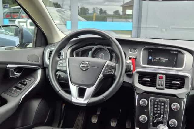 Volvo V40 (2017) thumbnail 6