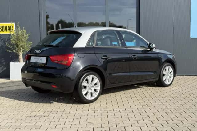 Audi A1 (2012) thumbnail 2