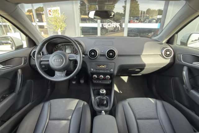 Audi A1 (2012) thumbnail 5