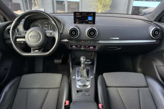 Audi A3 (2015) thumbnail 5