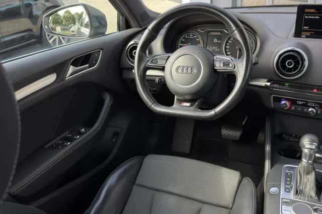 Audi A3 (2015) thumbnail 6