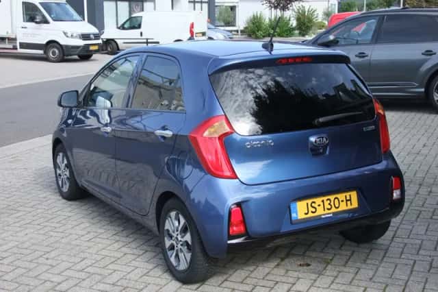 Kia Picanto (2016) thumbnail 2