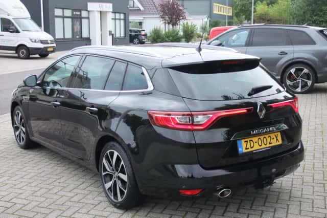 Renault Megane-estate (2019) thumbnail 2