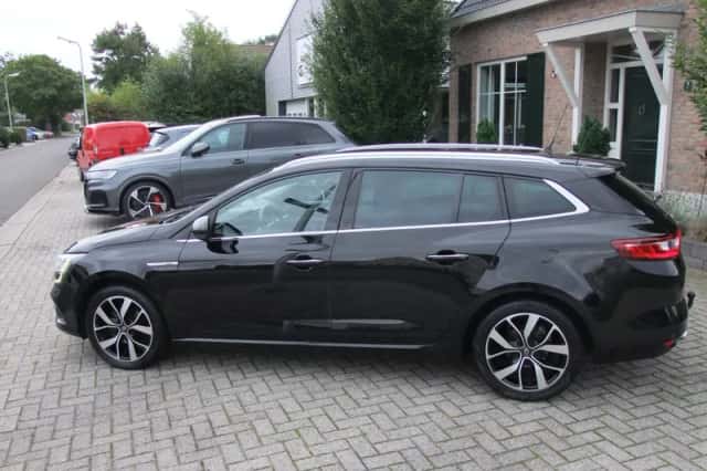 Renault Megane-estate (2019) thumbnail 3