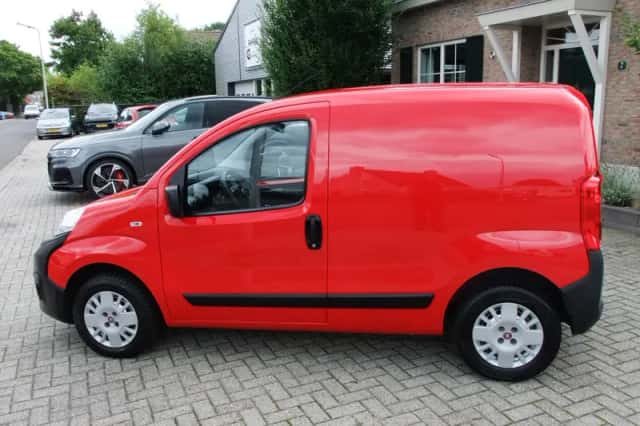 Fiat Fiorino (2018) thumbnail 3
