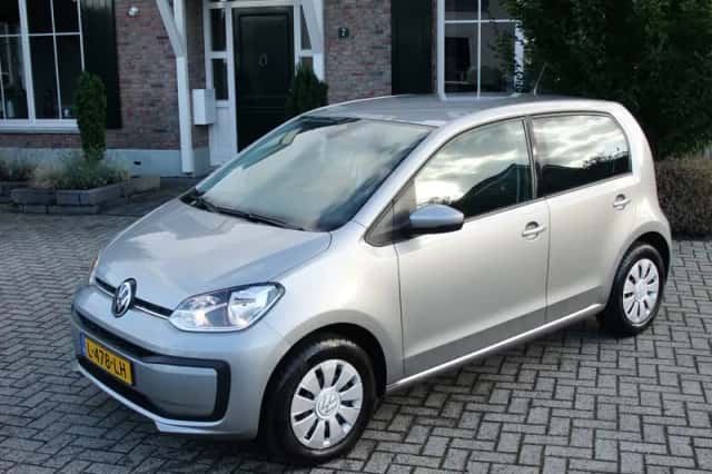Volkswagen Up (2021) thumbnail 1