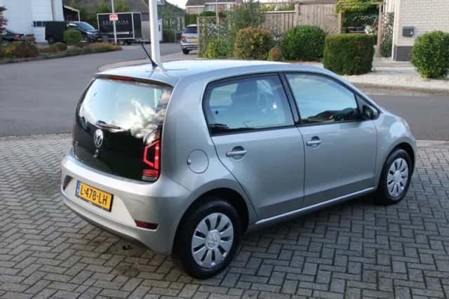 Volkswagen Up (2021) thumbnail 5