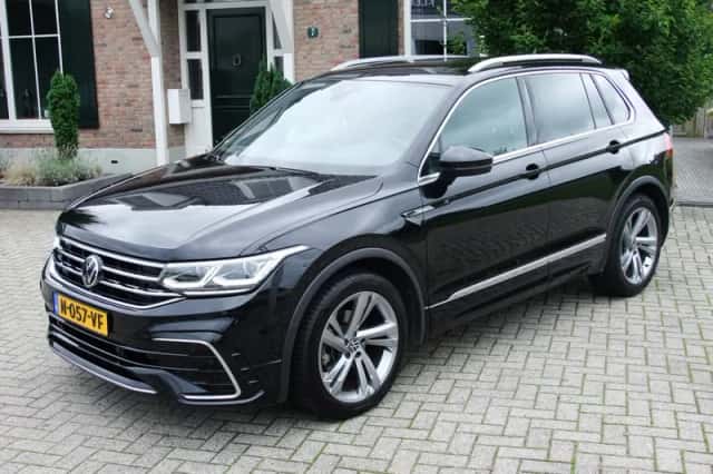 Volkswagen Tiguan (2022) thumbnail 1