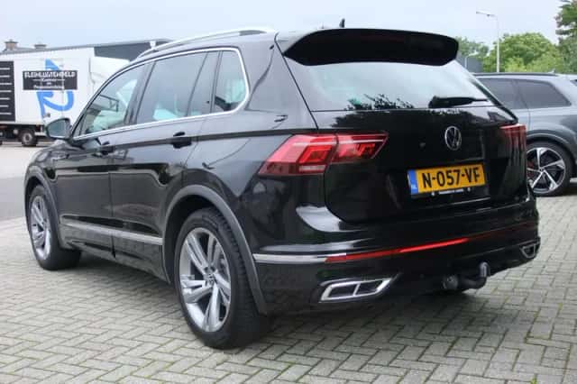 Volkswagen Tiguan (2022) thumbnail 4