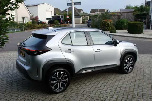 Toyota Yaris Cross (2024) thumbnail 5