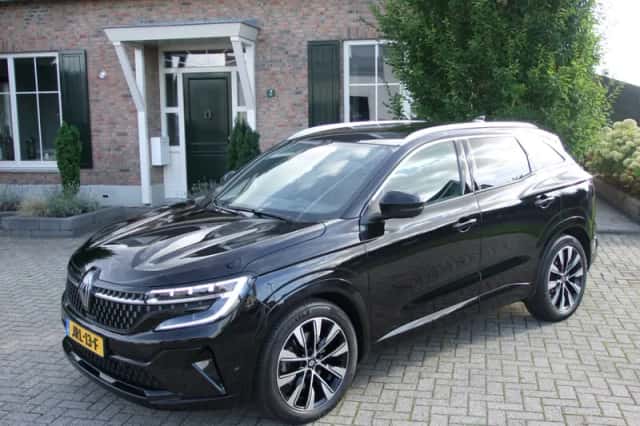 Renault Austral (2023) thumbnail 1