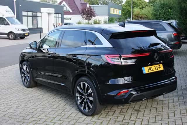 Renault Austral (2023) thumbnail 2