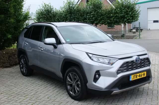 Toyota RAV4 (2025) thumbnail 5