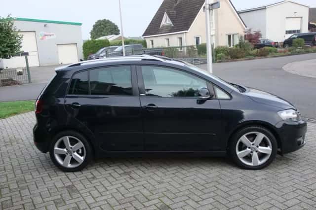 Volkswagen Golf (2011) thumbnail 6