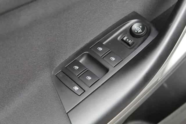 Opel Astra (2021) thumbnail 6