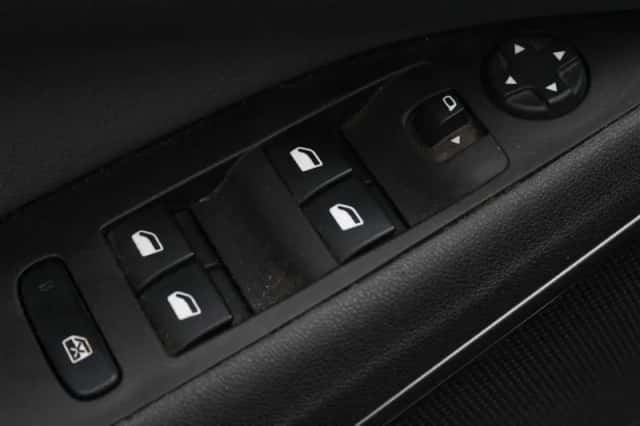 Opel Crossland (2018) thumbnail 6
