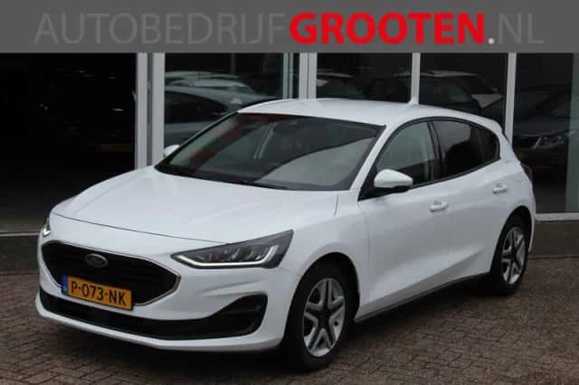 Ford Focus (2022) thumbnail 1