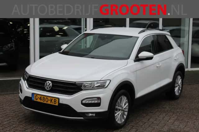 Volkswagen T-Roc (2019) thumbnail 1